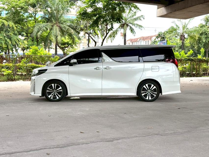 ขายรถ Toyota Alphard 2.5 ปี 2020 สีขาว เกียร์ออโต้ 7