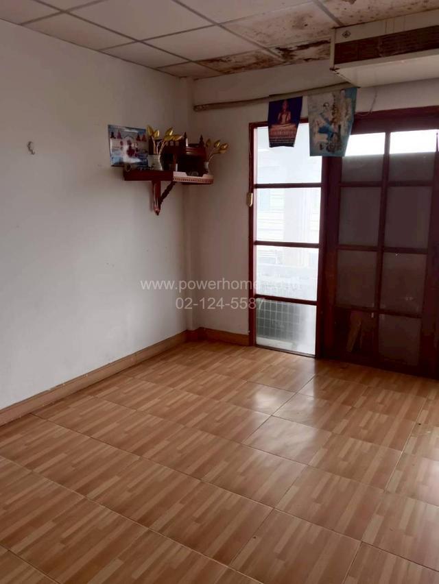ทาวน์เฮ้าส์ 3 ชั้น ซอยพหลโยธิน 56 ใกล้โรงพยาบาล บี.แคร์ เมดิคอลเซ็นเตอร์ ถนนพหลโยธิน แขวงสายไหม เขตสายไหม กรุงเทพมหานคร 10