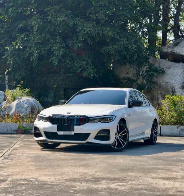 BMW 330e m sport 2020