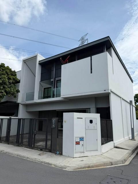 ขายบ้านเดี่ยว 2 ชั้นหลังมุม 225 ตรม โครงการวีเว่ บางนา กม7 Vive bangna km7 ใกล้เมกะบางนา ติดนานาชาติ Concordian พร้อมเข้ 2