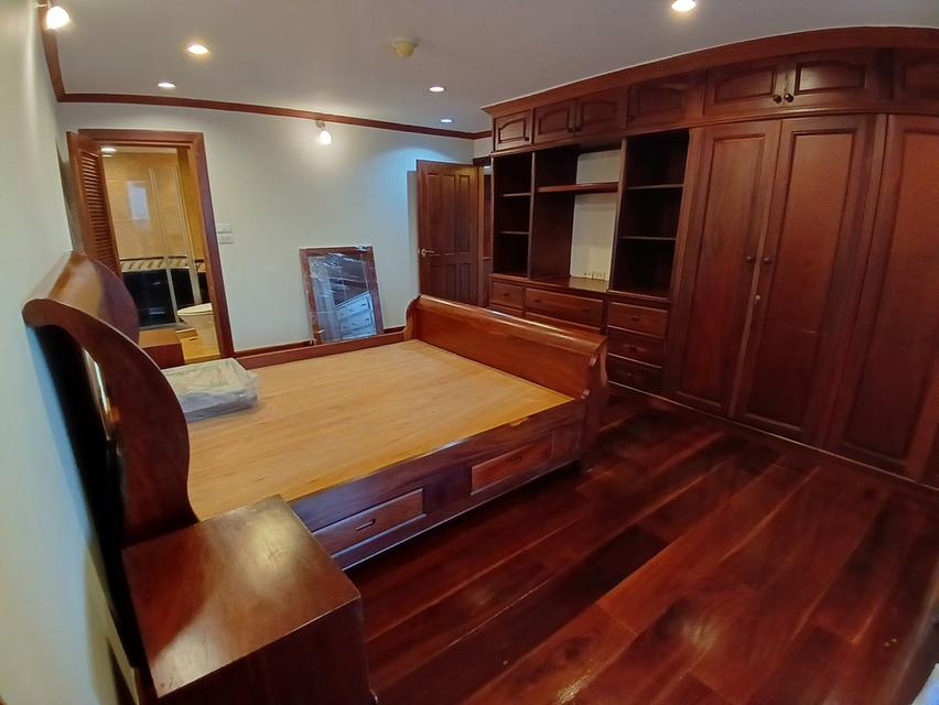 Floraville Condominium 3