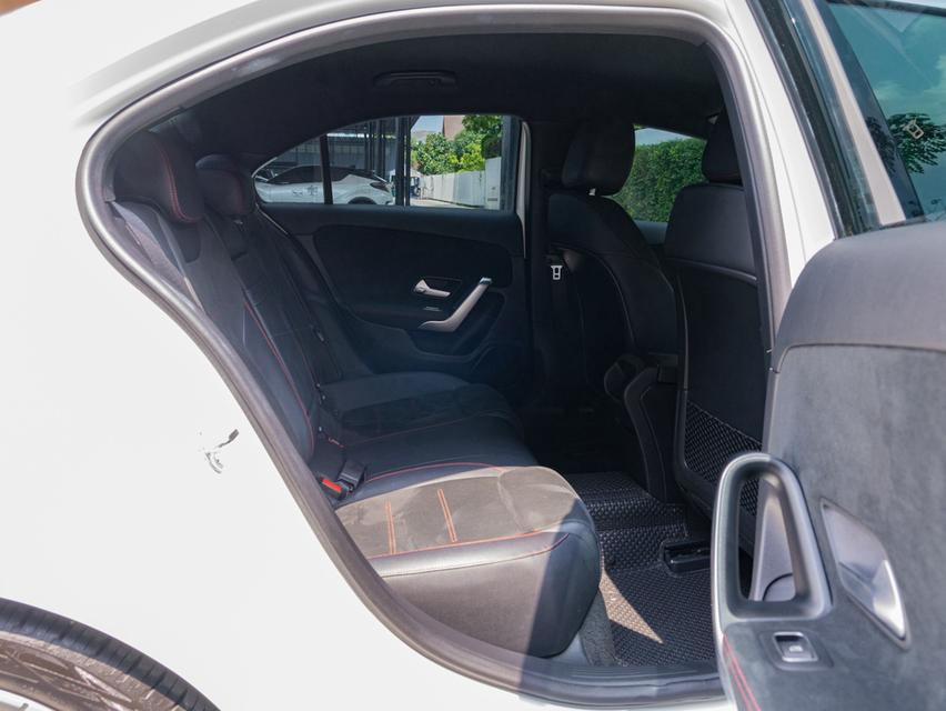 Mercedes Benz A200 AMG ปี 2021 รูปที่ 10