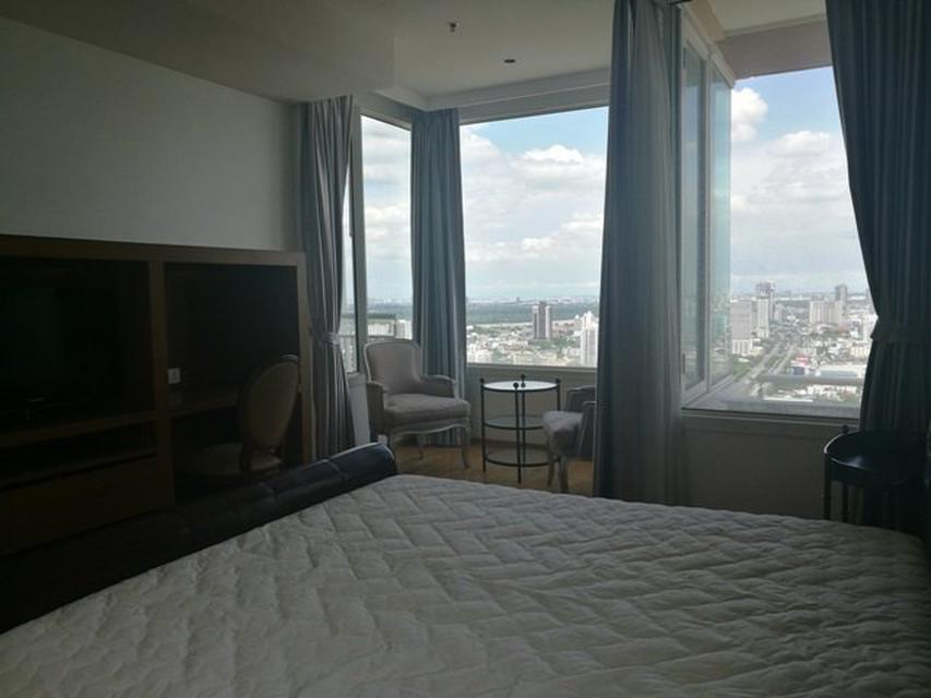 Condo for Rent : The Empire Place 3