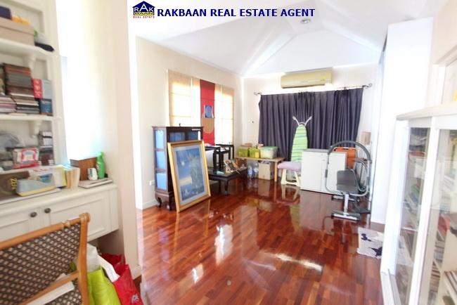 ขายบ้านนันทวัน รามคำแหง94 เนื้อที่ 83.80ตร.ว. 3นอน 3ห้องน้ำ มีห้องเมท บ้านสวย สภาพดี เข้าอยู่ได้เลย 11