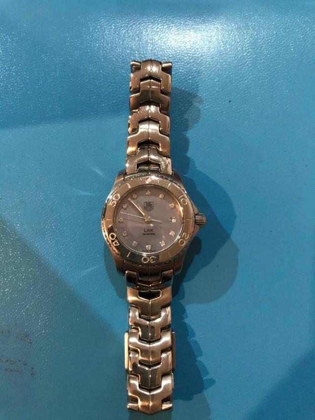 นาฬิกา tag heuer มือสองสภาพดีใช้น้อย