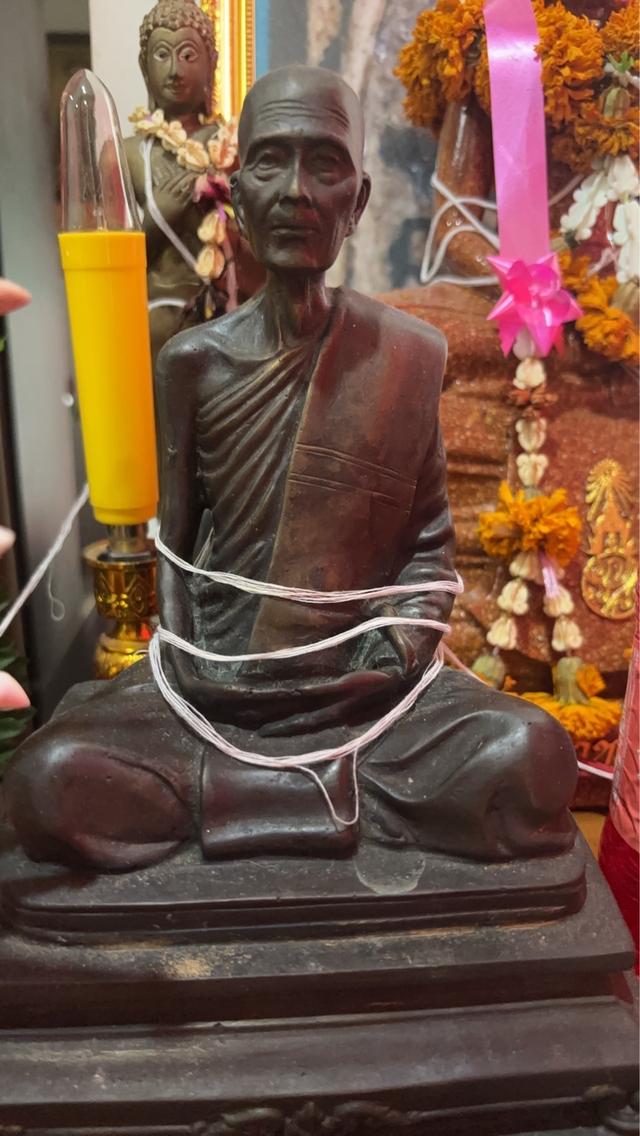 พระบูชาหลวงปู่โต๊ะ 5 นิ้ว