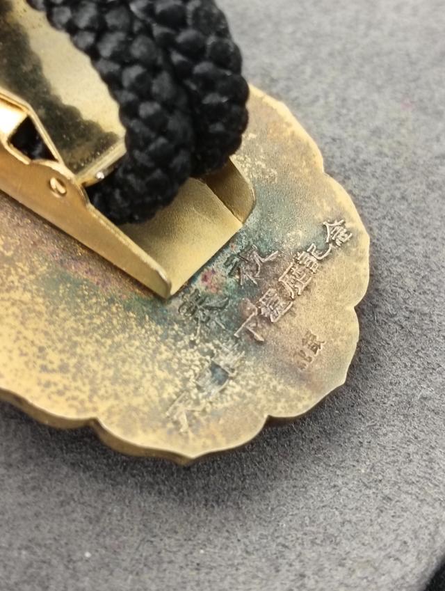 โบโลไท นกฟีนิกซ์ เงิน แท้ & เพชร แท้ 0.02 CT เคลือบ ทอง แท้  เพื่อเป็นที่ระลึกเนื่องในวโ รกาสที่จักรพรรดิทรงครองสิริราชสมบั ติครบ 60 พรรษา   7