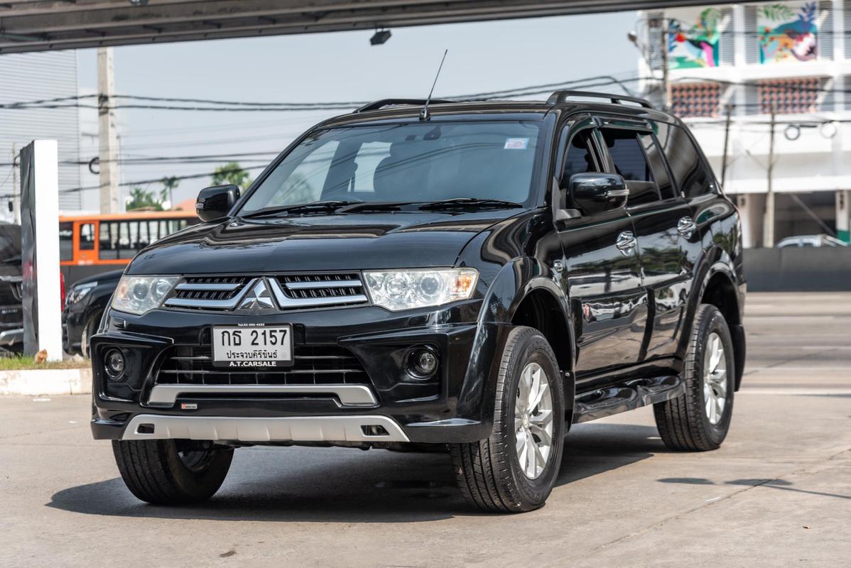 Mitsubishi pajero sport qx