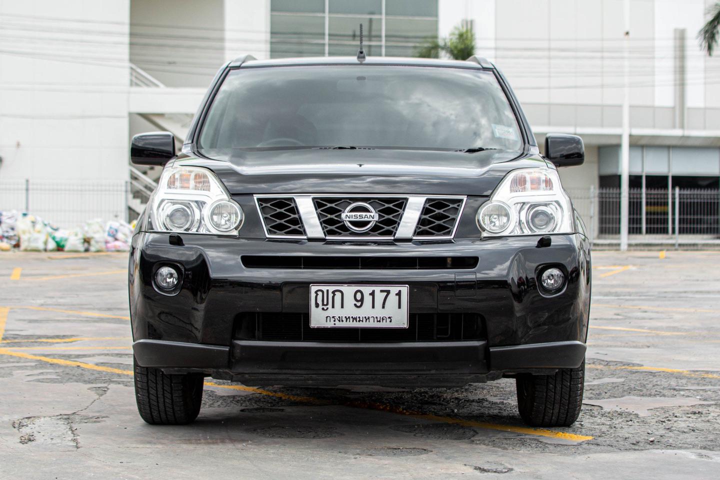 ปี 2011 Nissan X-Trail 2.0V SUV ตัวท็อป 2WD สีดำ ปรัลเบาะไฟฟ้า รูปที่ 2
