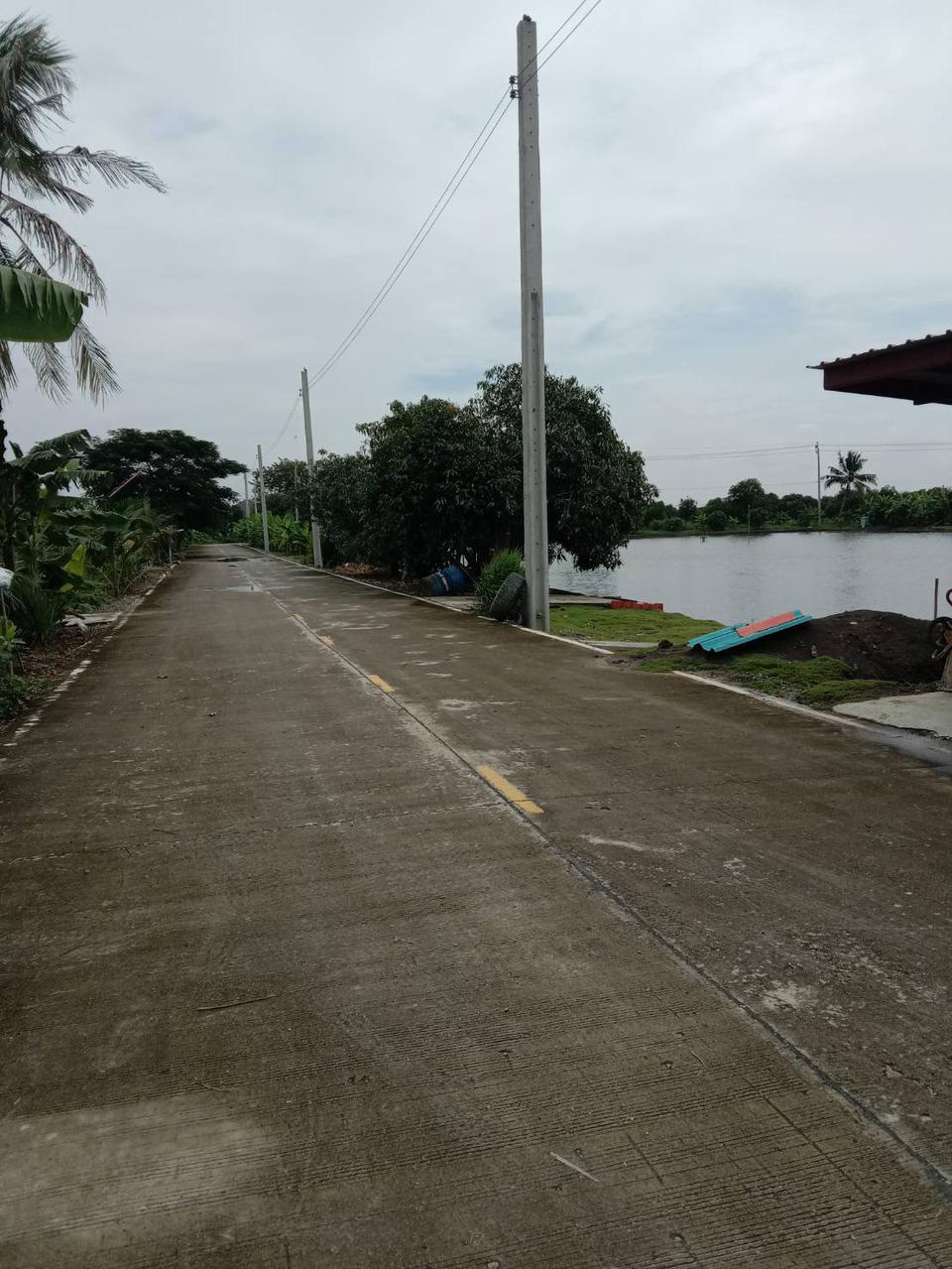 ขายที่ดินถูกและสวยมาก แถวบางเสาธง