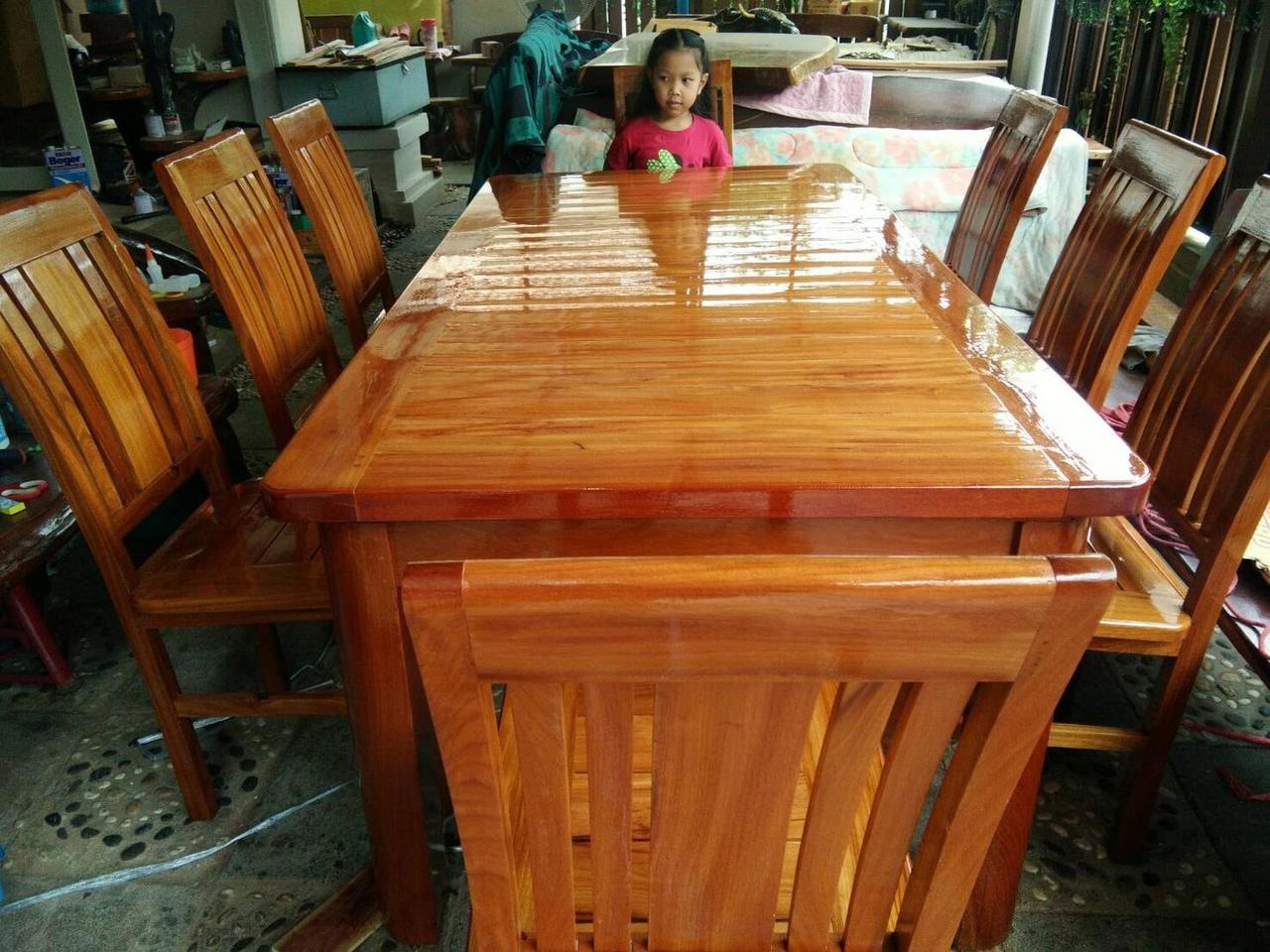 โต๊ะไม้แดง ก100xย200  + เก้าอี้  8  ตัว 