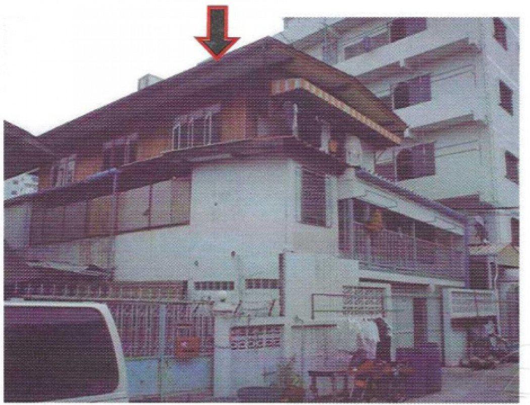ขาย ที่ดิน ขายต่ำกว่าราคาประเมิน พร้อมบ้านเดี่ยว 3 ชั้น 49 ตร.วา ใกล้ เดอะมอลล์ งามวงศ์วาน  0.9 กม.