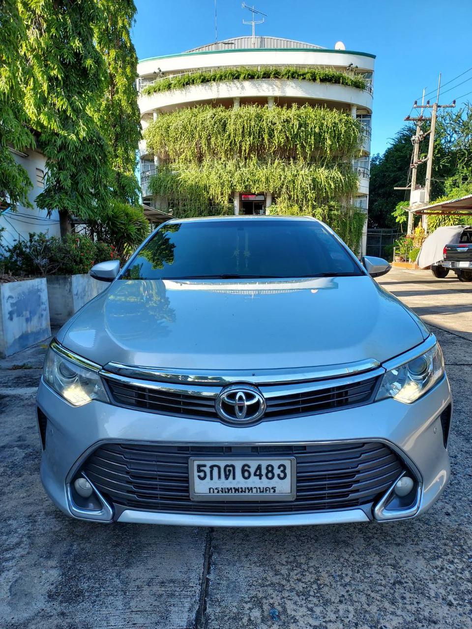 Toyota Camry 2.0G D4S ปี 16 แท้ปลายปี ชื่อตรงเล่ม เจ้าของขายเอง | ENNXO