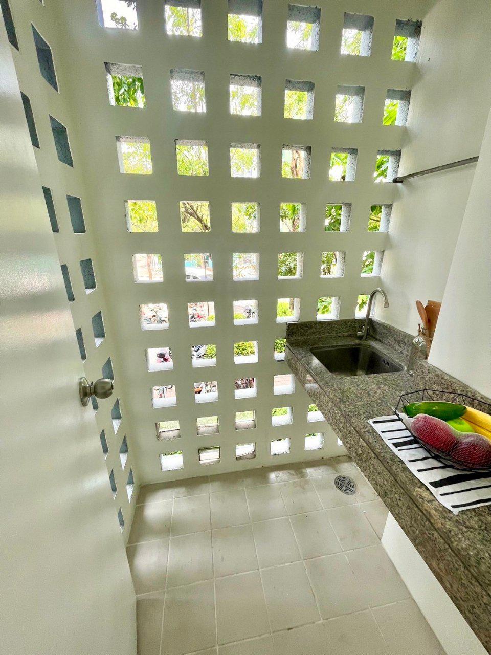 LL-C0077
ขาย คอนโดi-House Laguna Garden RCA
ห้องทำเลสุดคุ้มม   LL-C0077