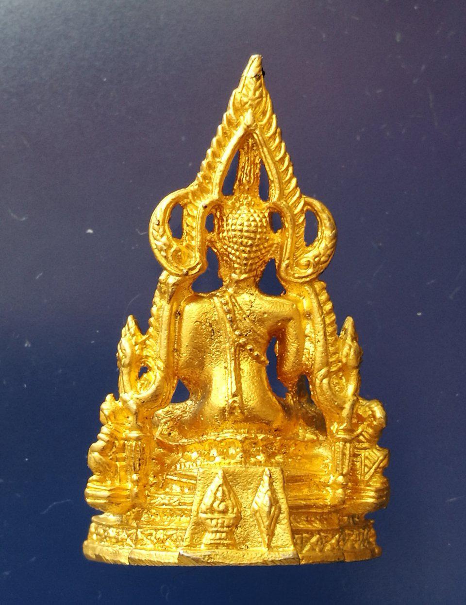รูปหล่อพระพุทธชินราช หลังพานพุ่ม อกเลา กะหลั่ยทองเดิม พระสวยงาม รูปที่ 2
