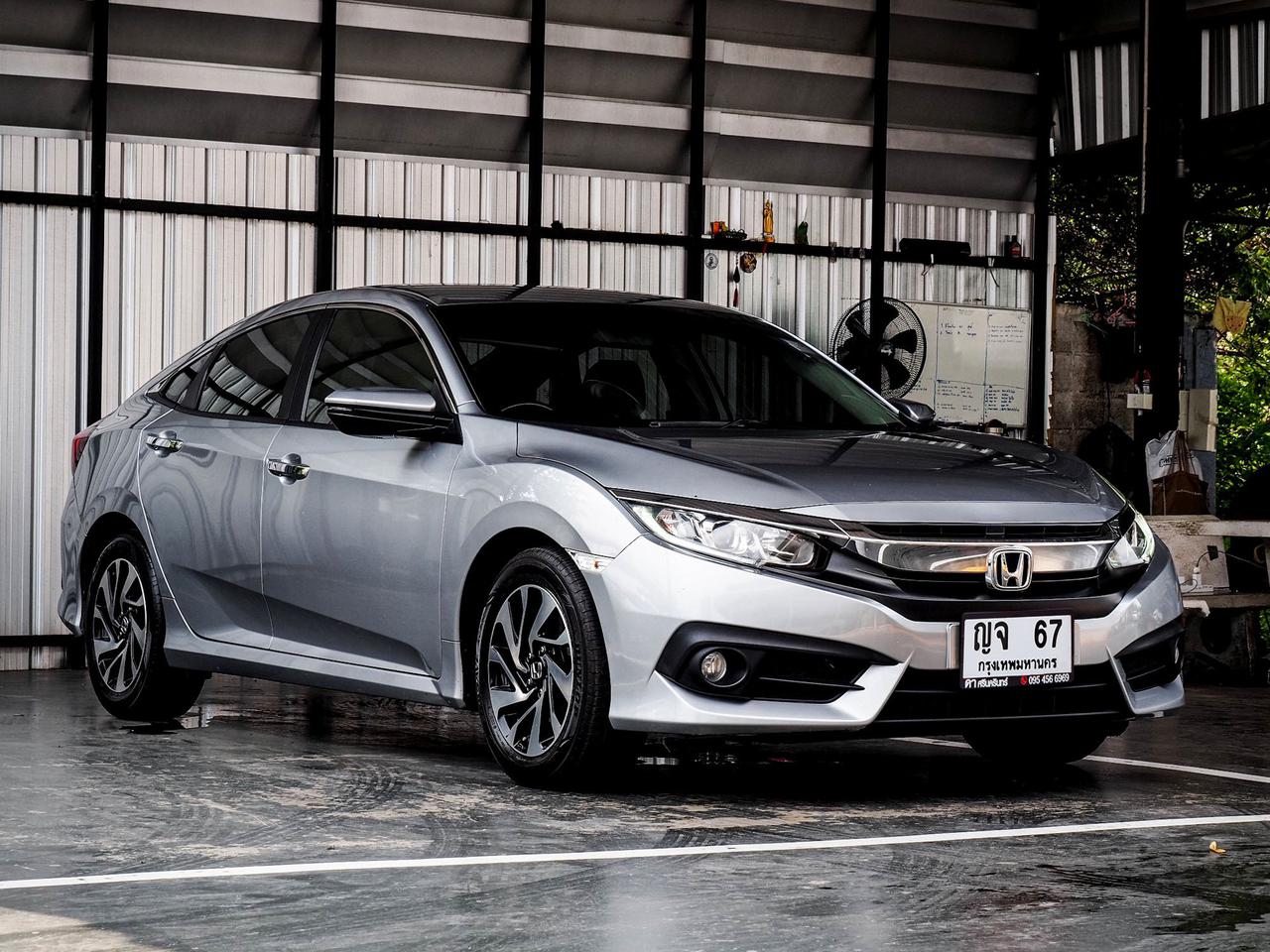 Honda Civic FC 1.8 EL ปี 2018 | ENNXO