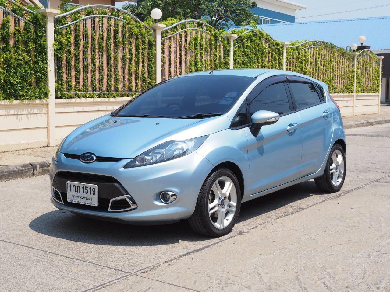FORD FIESTA 1.5 SPORT HATCHBACK ปี 2013 สภาพป้ายแดง