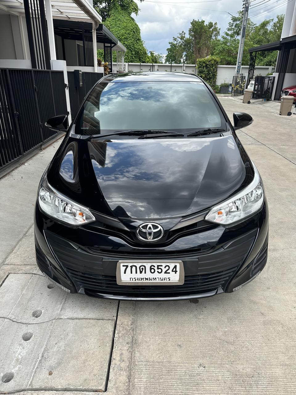 Toyota Yaris Ativ E 2018 359,000