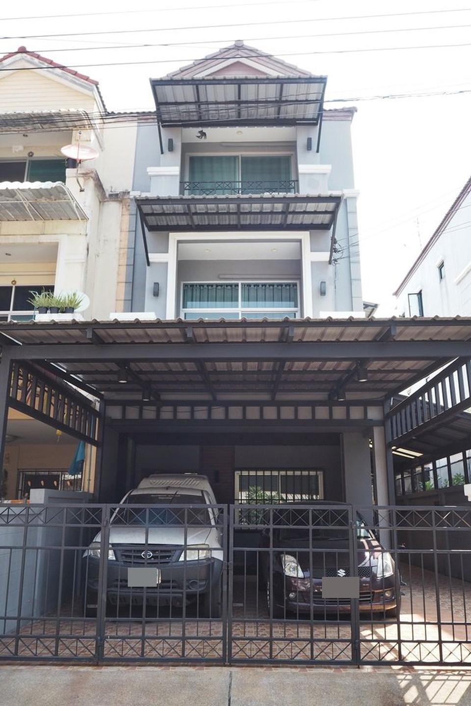 ขายทาวน โฮม 3 ช น บ านด พร อมส ข มว ท 93 ซ พ งม 42 พระโขนง ย านใจกลางเม อง renovate พร อมเข าอย 05462 ennxo