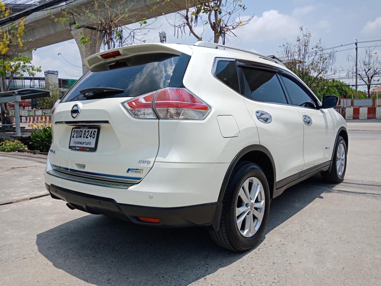 NISSAN X-TRAIL 2.0V 4WD HIBRID AUTO 2016 เบนซินไฟฟ้า TOP