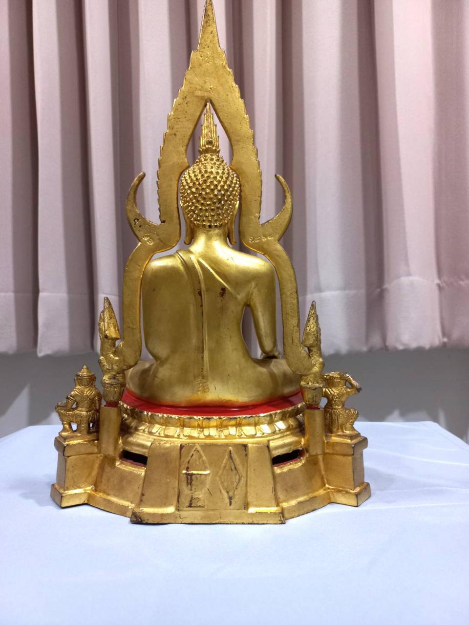 ให้เช่า พระพุทธชินราช แท้ เก่ามาก  รุ่น มาลาเบี่ยง ขนาด 5.9 นิ้ว สนใจทักสอบถาม ไอดี 0814253207 รูปที่ 3