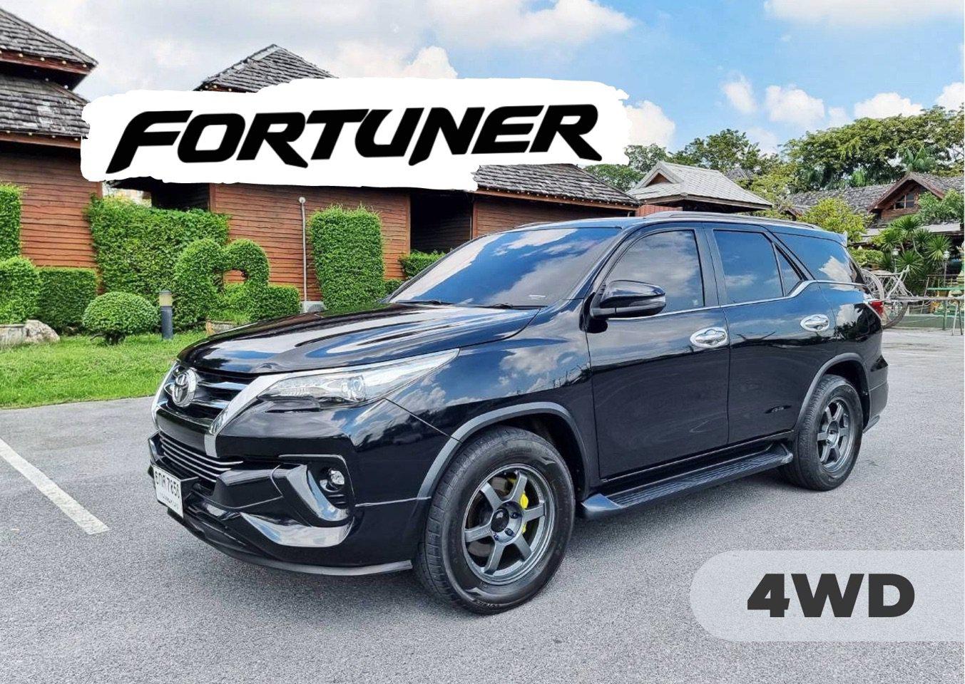 TOYOTA  FORTUNER  2.4 V  A/T  4WD ปี 2017