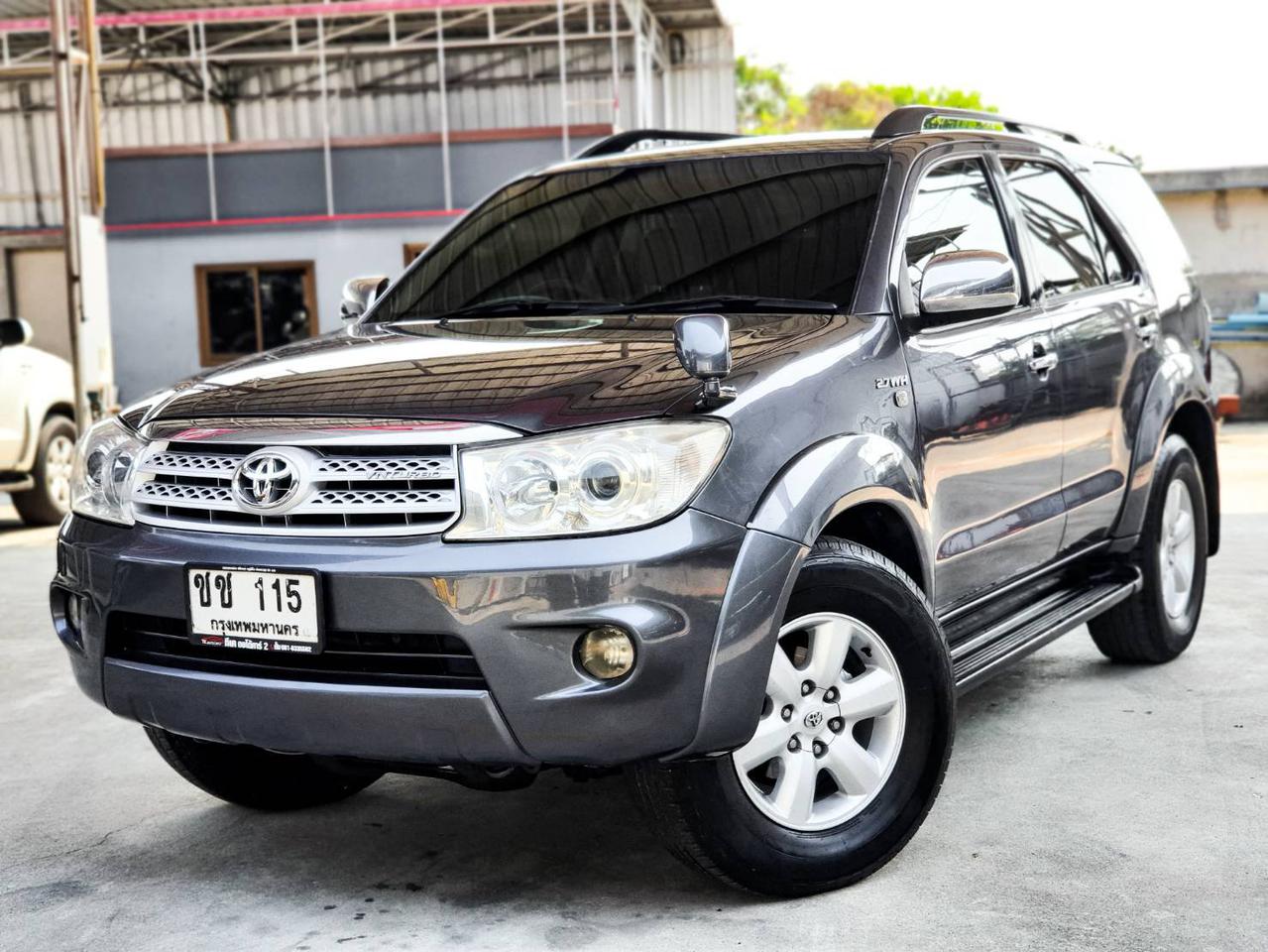 2005 Toyota Fortuner 2.7 V 4WD  เบนซิน LPG เครดิตดีฟรีดาวน์ 