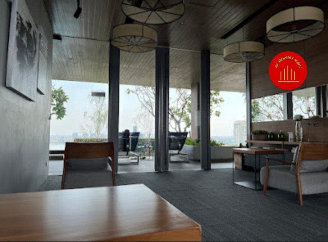ขาย คอนโด คอนโดระดับพรีเมียมหายากบนถนนสุขุมวิทสายหลัก The Lofts เอกมัย 75 ตรม. วิวไม่บล็อก  เพดานสูง