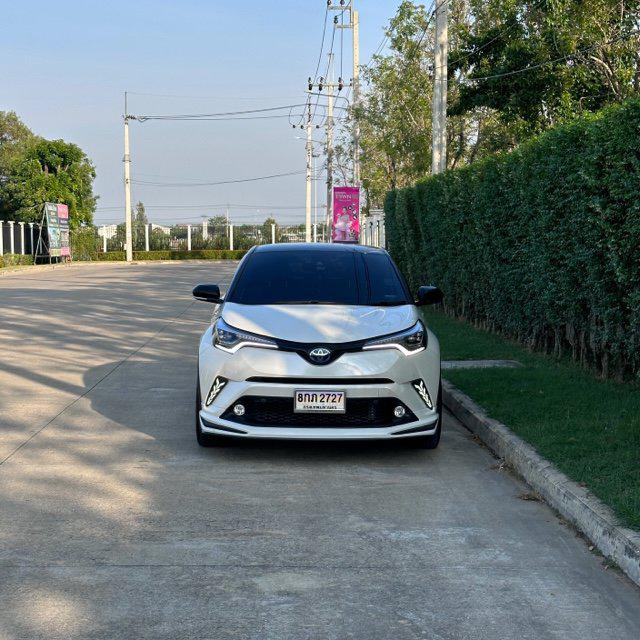 ต้องการขายรถ CHR รุ่น Top ปี 2020 รถมือ 1 ออกศูนย์ ไมล์น้อย