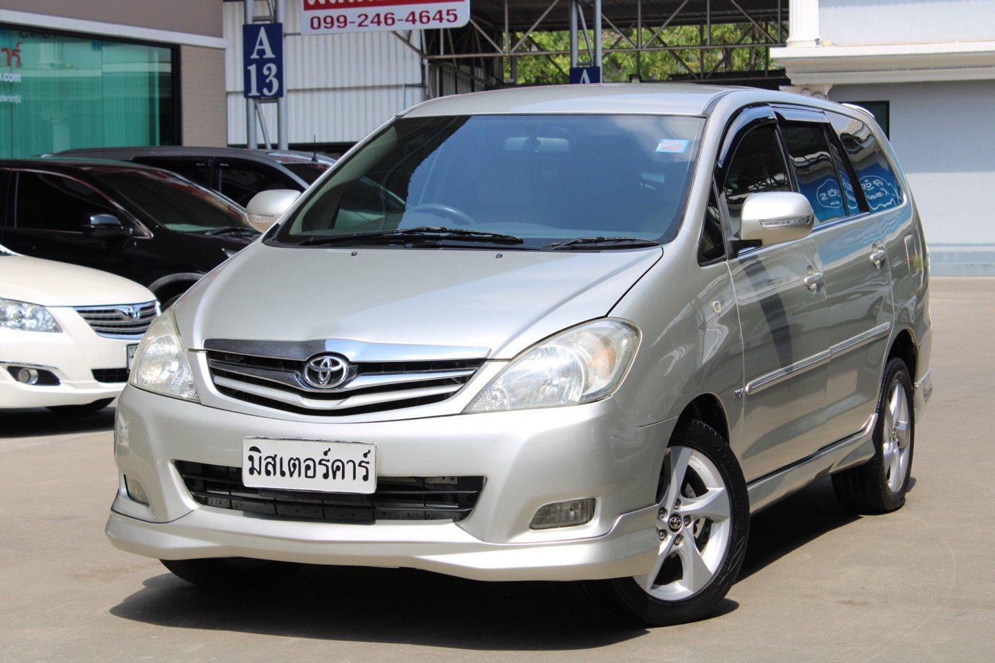 Toyota innova 2.0G 2011