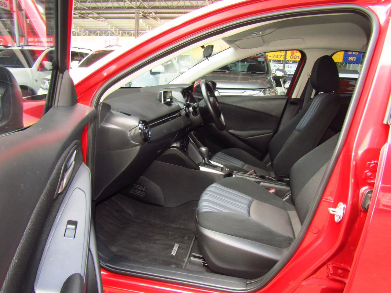 2016 Mazda 2 1.3 SKYACTIVE Sports Standard Hatchback รูปที่ 3