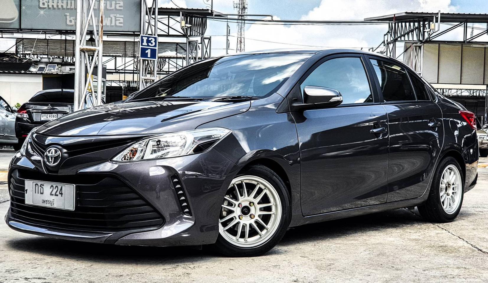 2018 Toyota Vios 1.5J เครดิตดีฟรีดาวน์