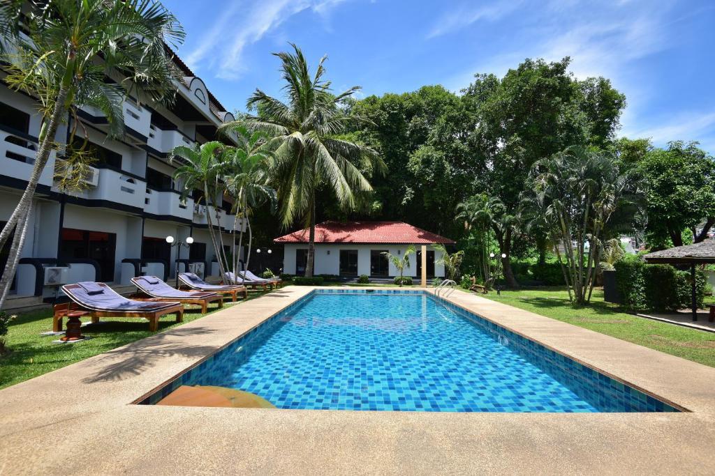 ขายกิจการโรงแรม 3 ดาว เอ็นอาร์ นาใน หาดป่าตอง จ.ภูเก็ต *เนื้อที่ 2 ไร่   49 ห้อง  70 ล้าน  รูปที่ 1