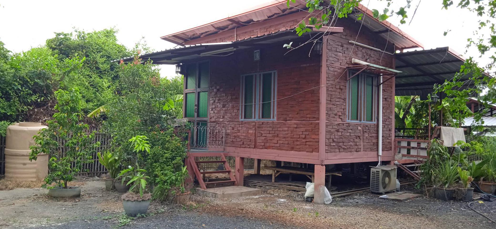 ขายที่ดินพร้อมบ้านน็อคดาวน์ 1 หลัง มีสวนผลไม้ เนื้อที่ 96 ตรว. จ. เชียงใหม่