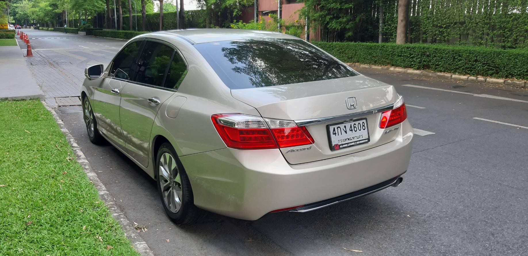 HONDA ACCORD 2.4 EL NAVI AT 2015 รูปที่ 3