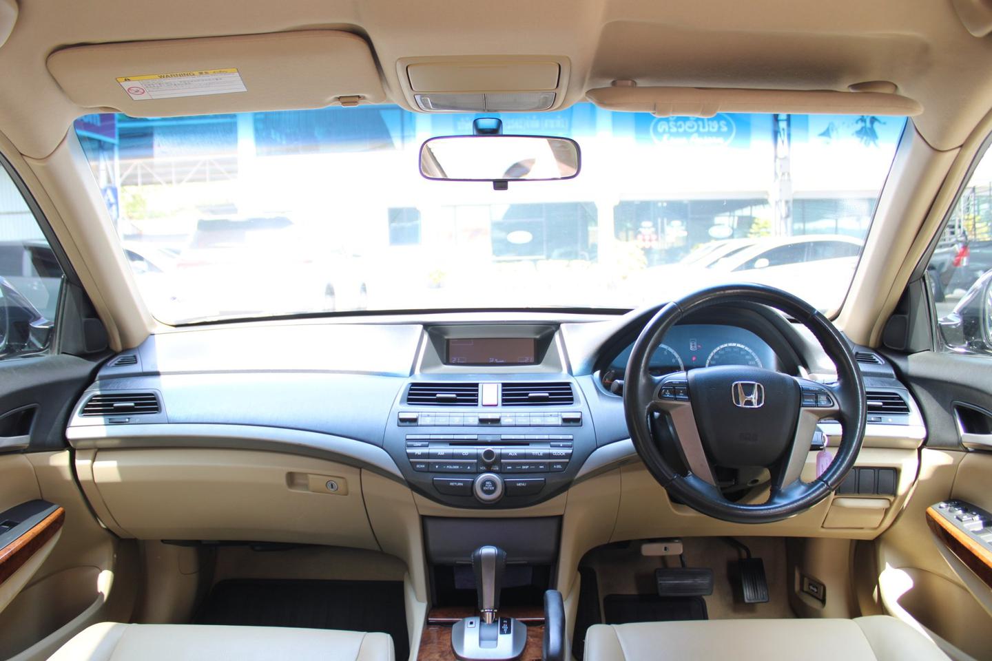 2011 HONDA ACCORD 2.0 EL  รูปที่ 6