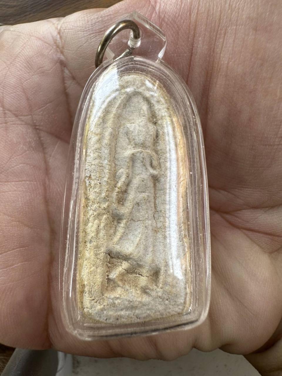 พระลีลาเนื้อผง รูปที่ 2