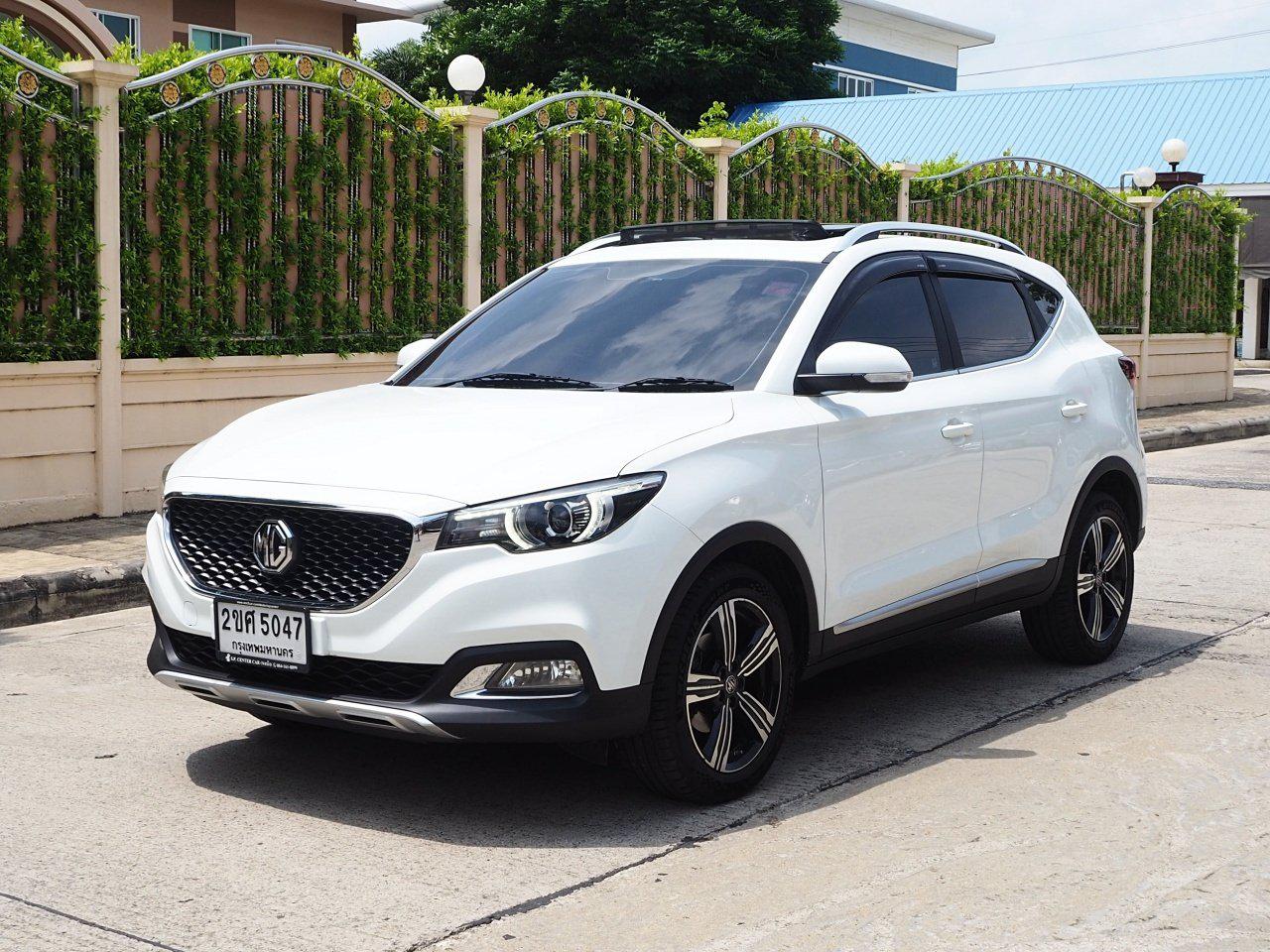 MG ZS 1.5 X SUNROOF ปี 2020 สภาพป้ายแดง ENNXO