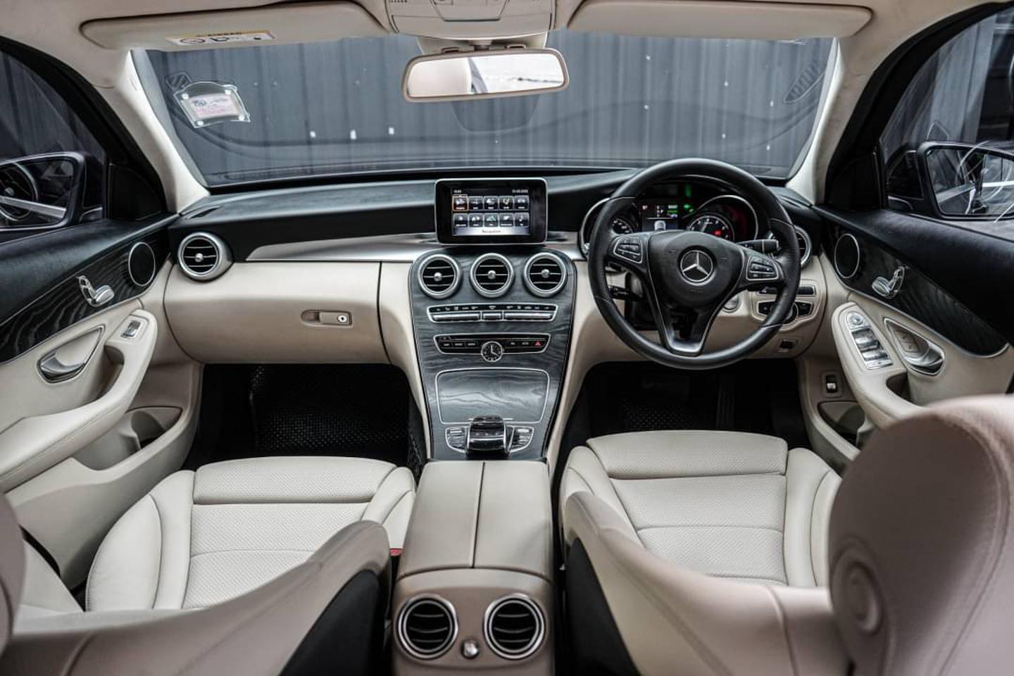 Mercedes Benz C350e Avantgarde 2018 รูปเล็กที่ 2