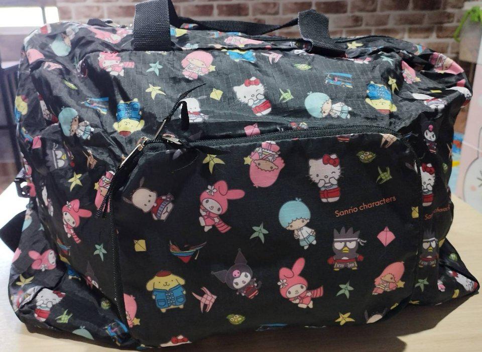 ขายกระเป๋าเดินทางแบบพับเก็บได้ยี่ห้อ Sanrio รุ่น Sanrio Characters ลิขสิทธิ์แท้ มือหนึ่ง