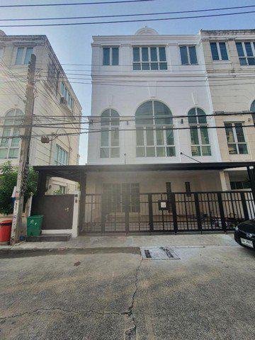 B20 ให้เช่า โฮมอออฟฟิศ 3.5ชั้น หลังมุม ซอยลาดพร้าววังหิน76 ลาดพร้าว โชคชัย4 ใกล้รถไฟฟ้าพหลโยธิน ทิศเหนือ