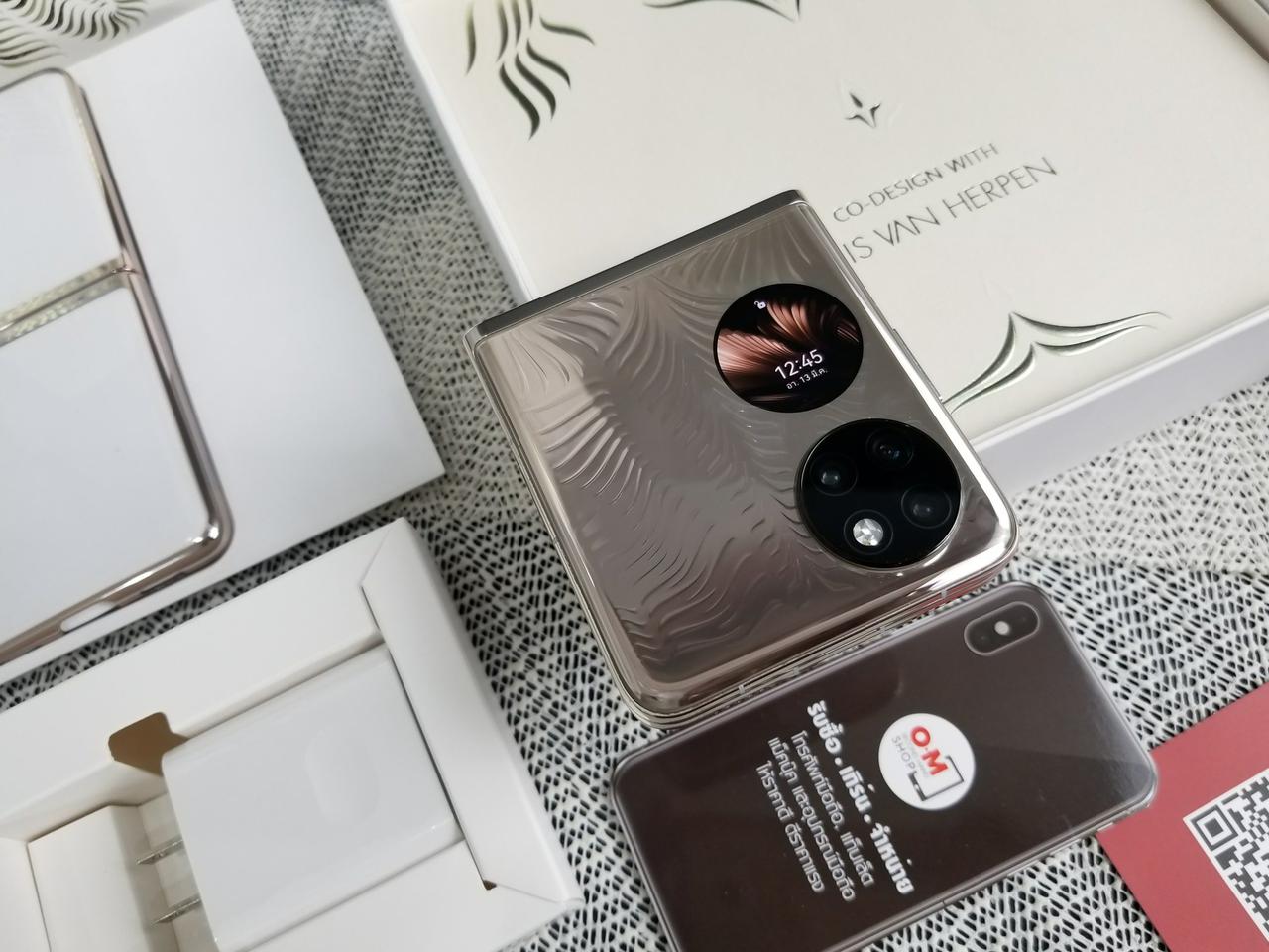 ขาย/แลก Huawei P50 Pocket Premium Edition 12/512 Premium Gold ศูนย์ไทย ...