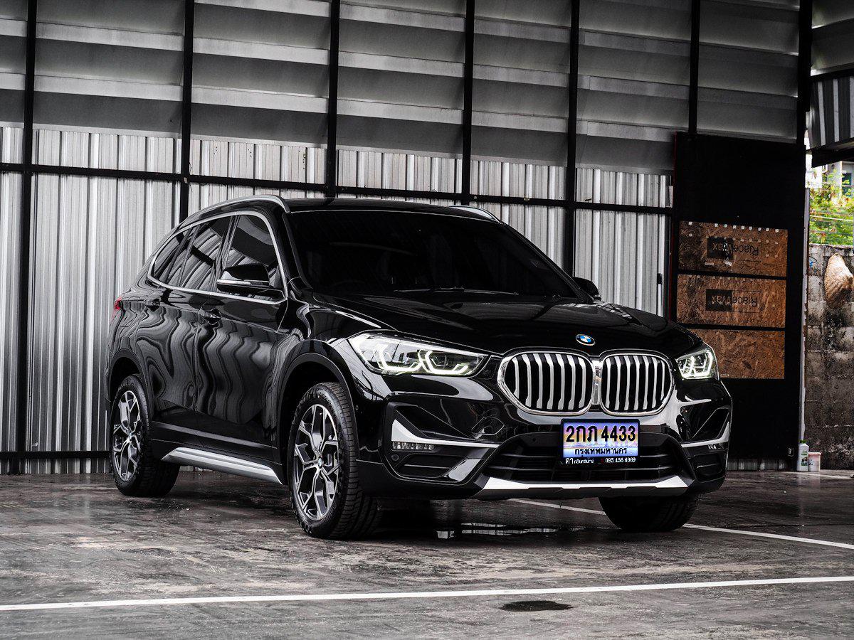 BMW X1 ดีเซล xDrive2.0d xLine ปี 2022 สีดำ