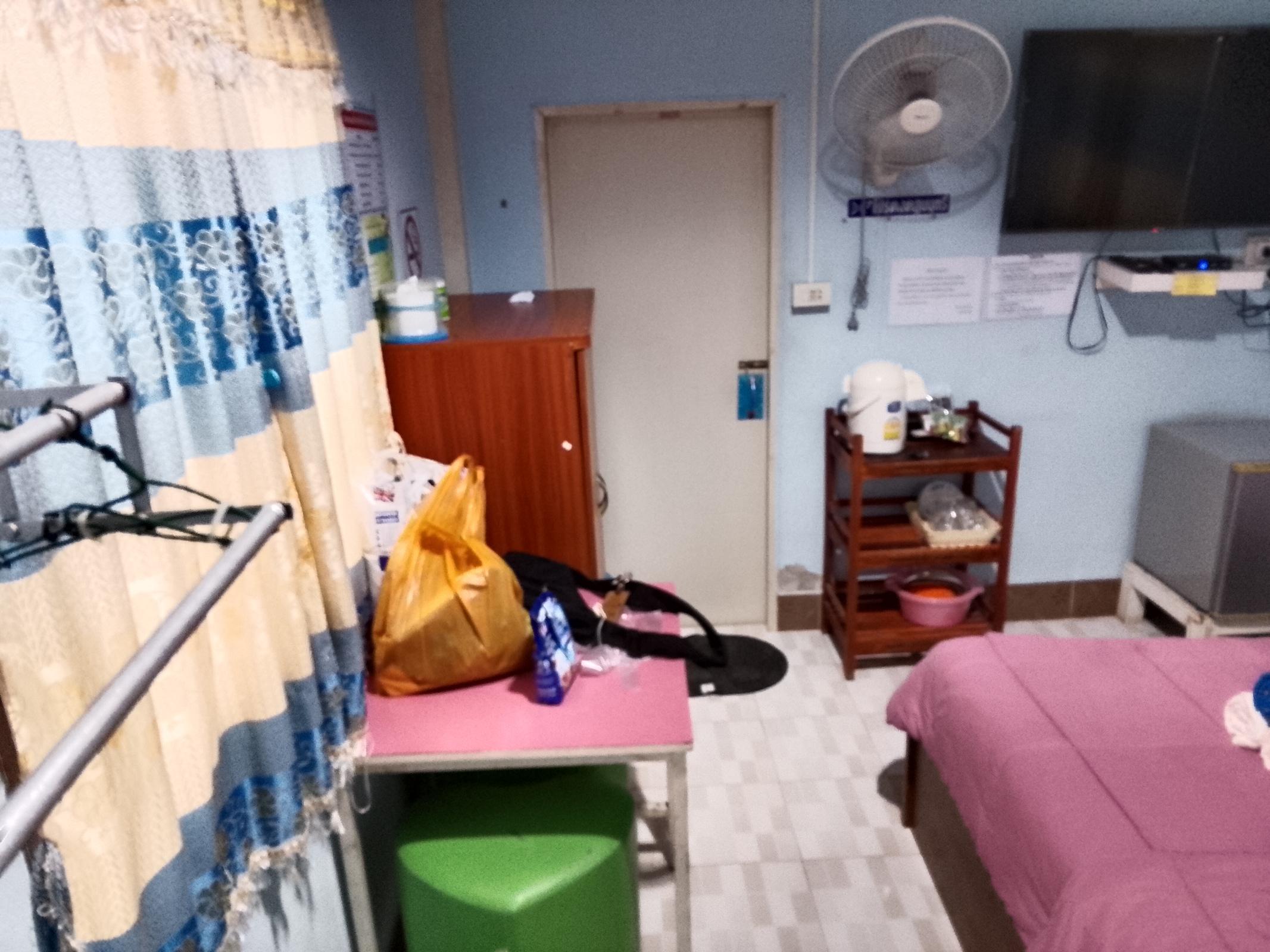 ร้าน ขายแต่พระแท้เท่านั้น