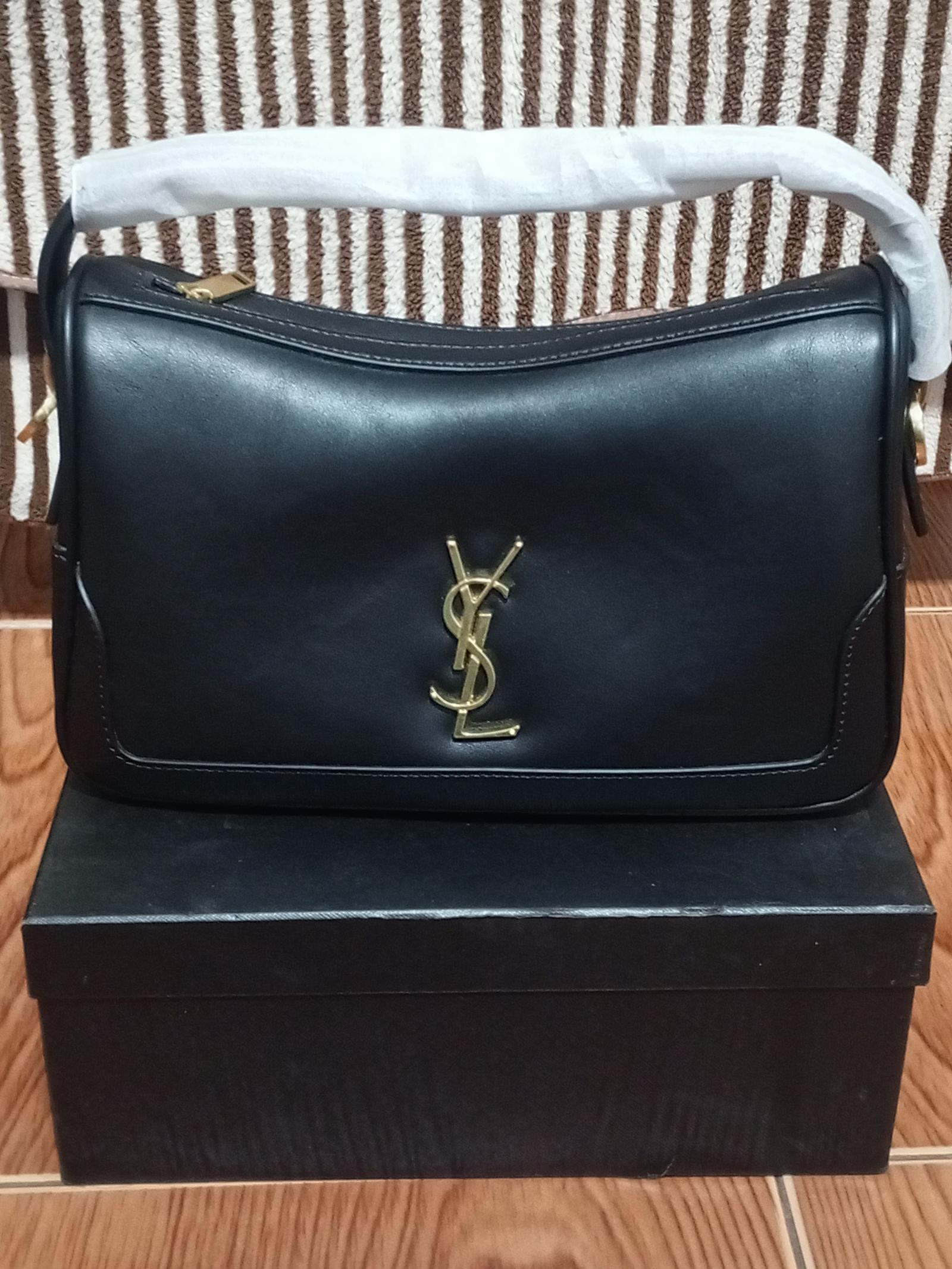 ร้าน กระเป๋า