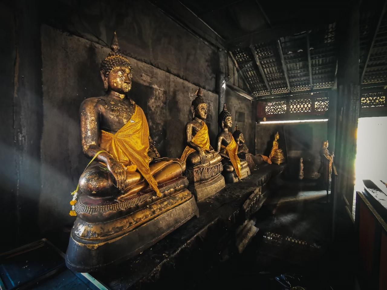 ร้าน พนจ์ พระกรุเก่ากำเเพงเพชร