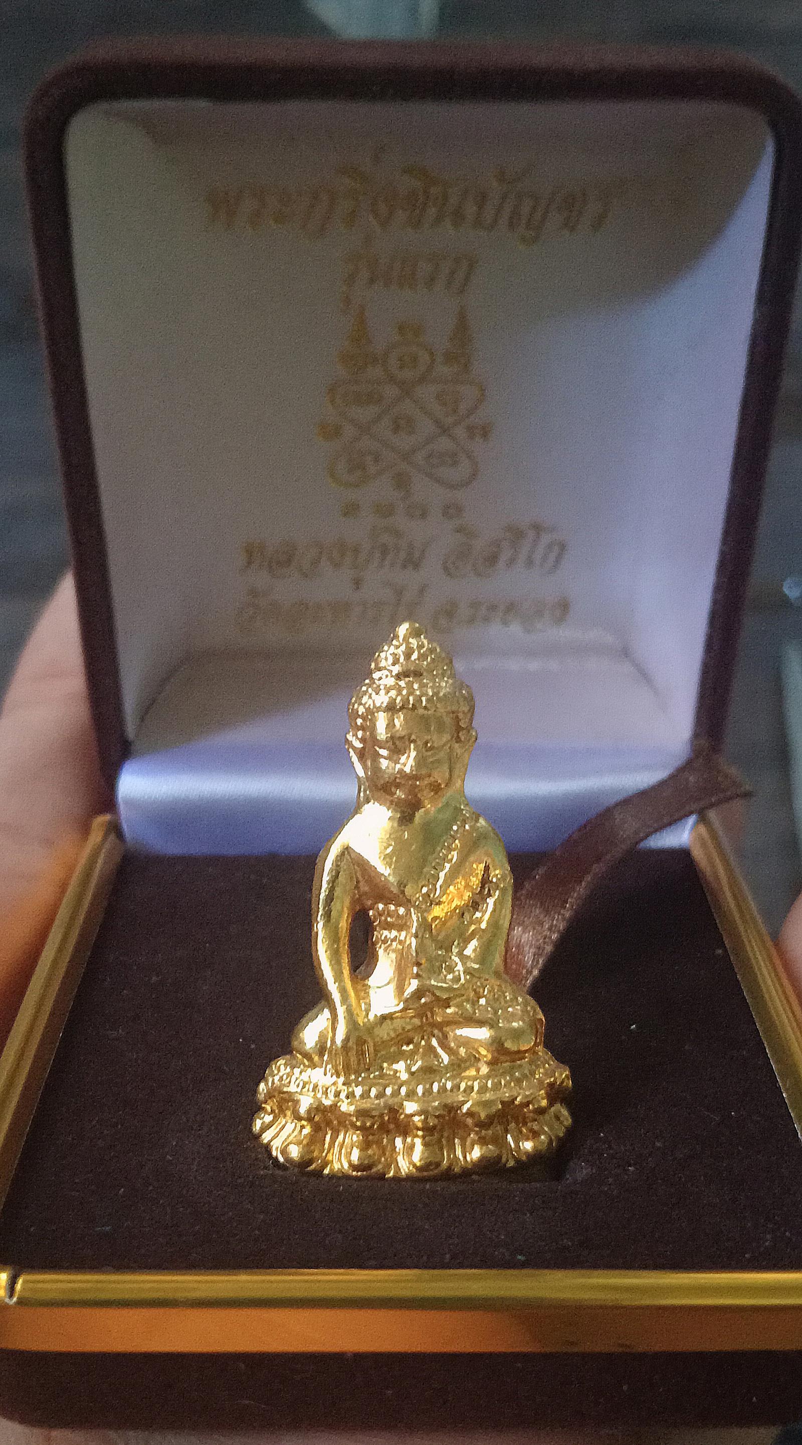 ร้าน จุฑาทิพย์ พระเครื่องของปู่ พระบ้าน
