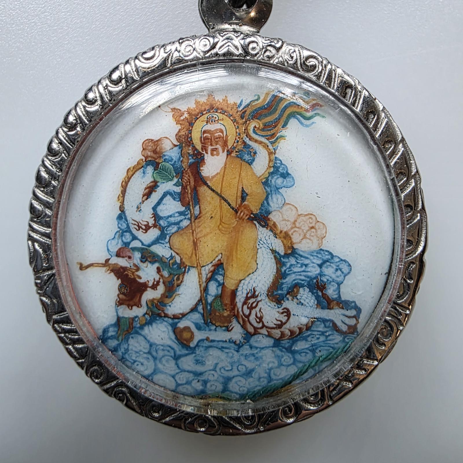 ร้าน แม่ญิงพระเครื่อง