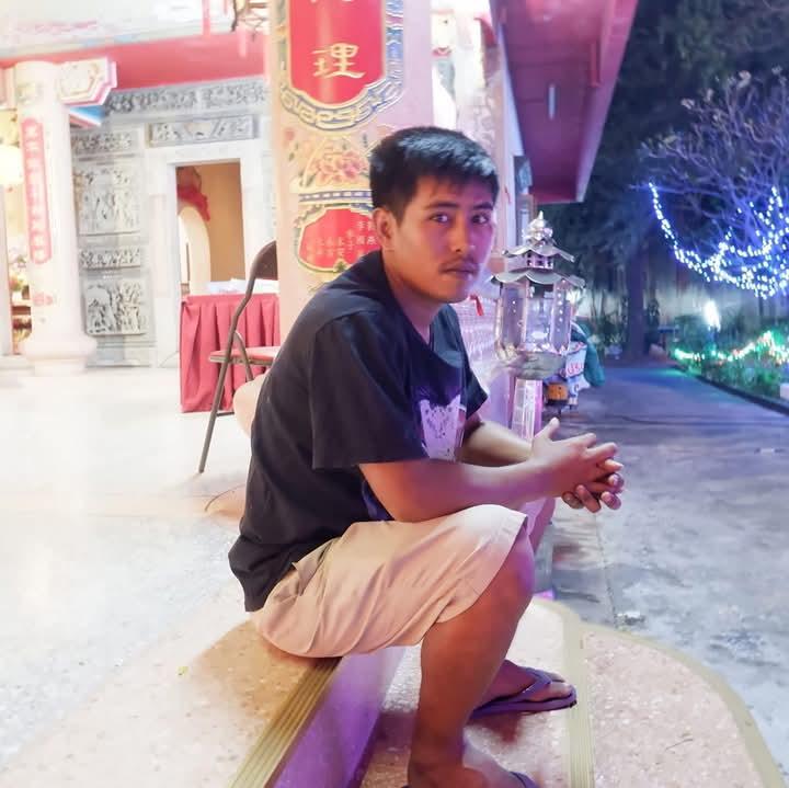 ร้าน ต้นไงครับ