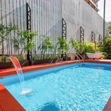 URGENT!!! Private Luxury Pool Villa for RENT near BTS Chongnonsi / MRT Lumpini at Sathorn Road รูปที่ 1